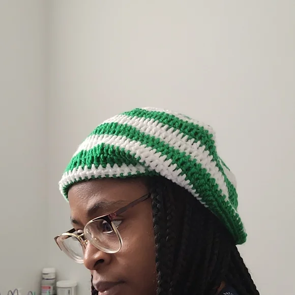 crochet hat - Picture 5 of 5